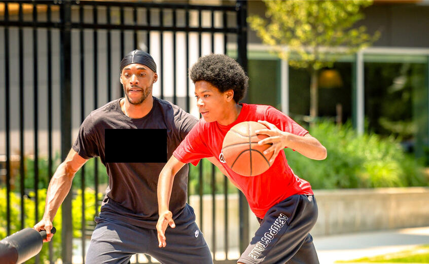 Jackson Kelly training basketball players in kitchner-waterloo,ontario